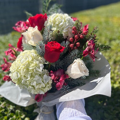 Holiday Bouquet Making