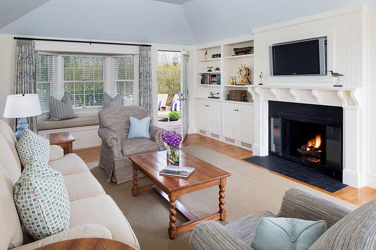 Deluxe Master Suite