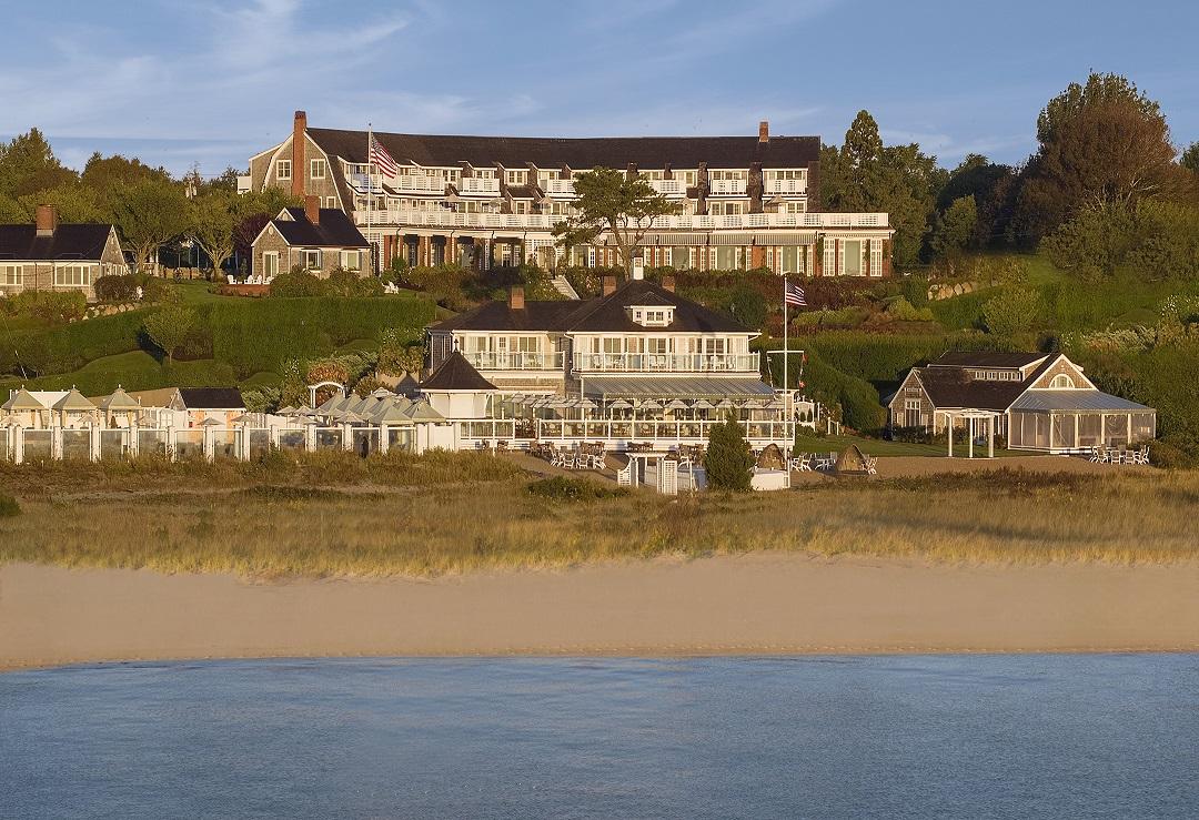 Hero Shot of Hotel Front