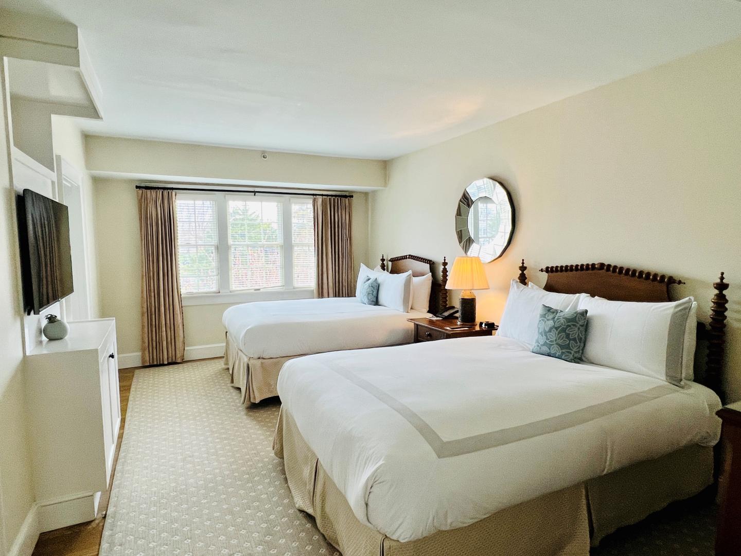 Presidential 2Q Bedroom