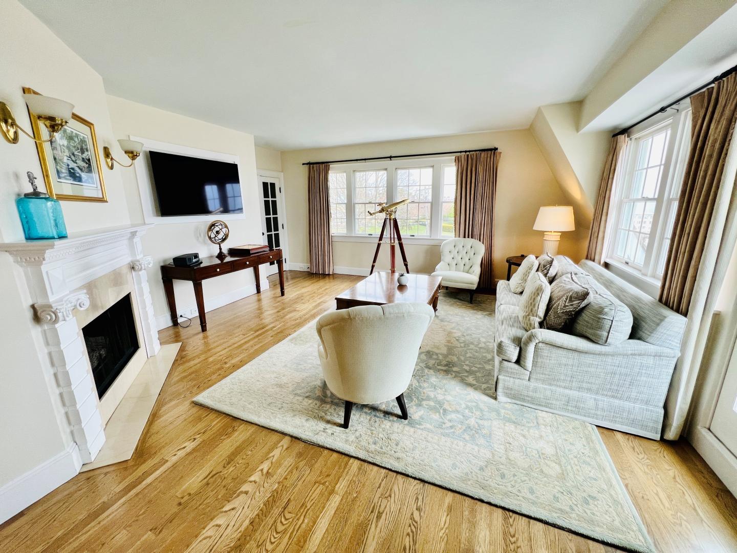 Presidential Living Room