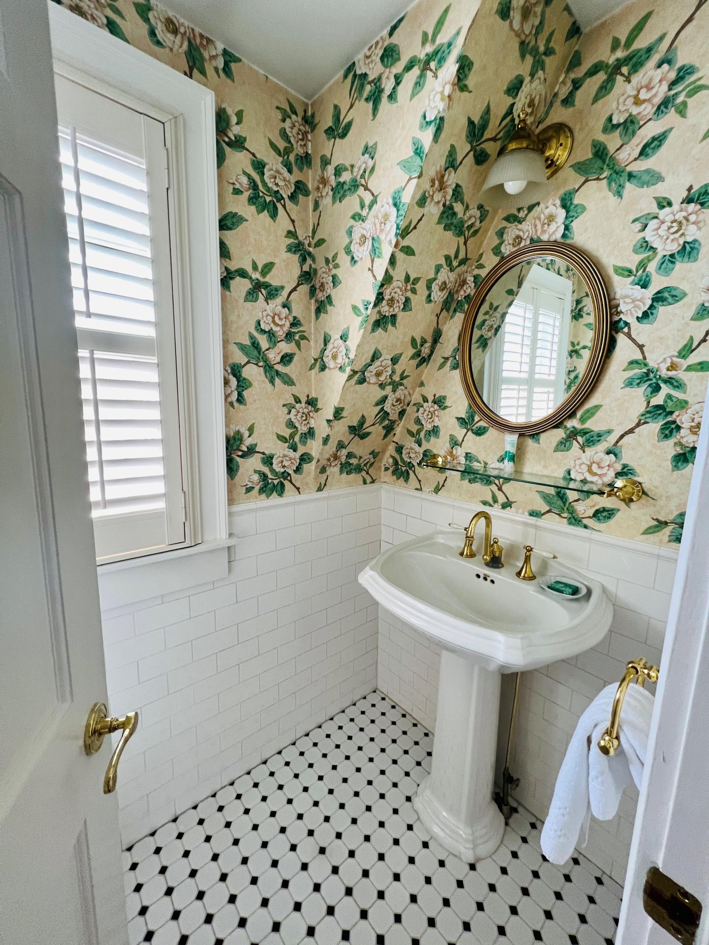 Presidential Powder Room