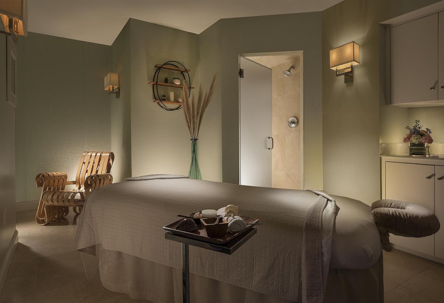 Spa single treatment room