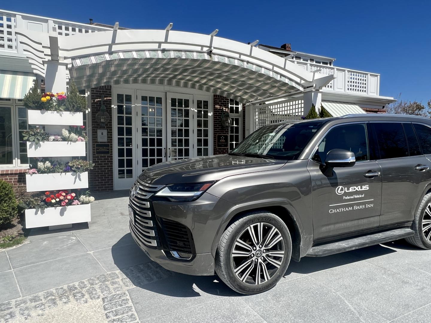 Lexus Shuttle SUV at Valet Entrance to the Inn