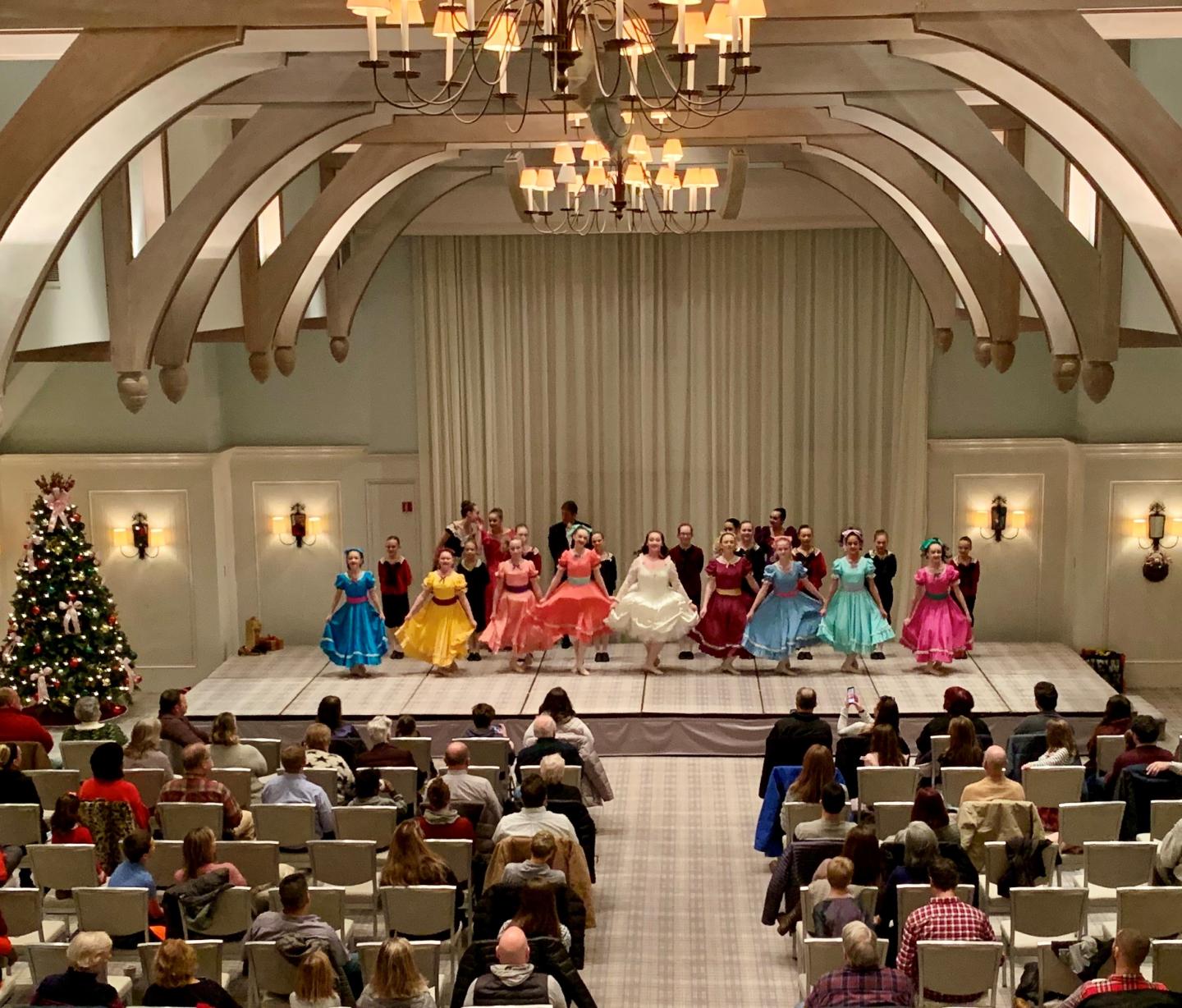 Nutcracker in monomy