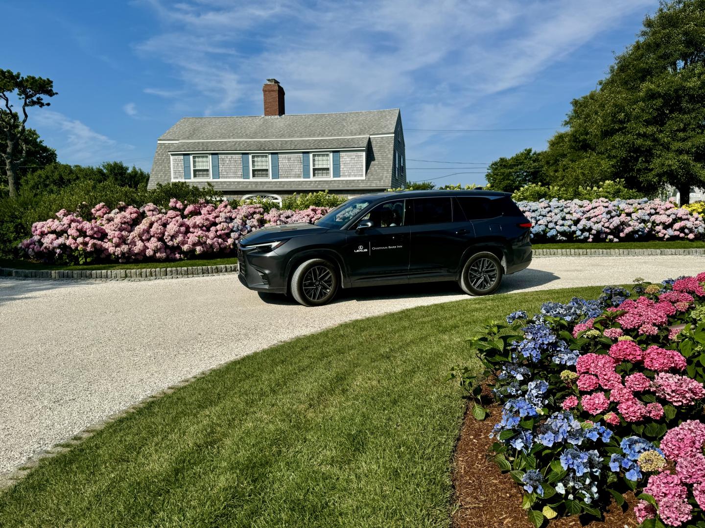 Lexus Shuttle with Hydrangeas