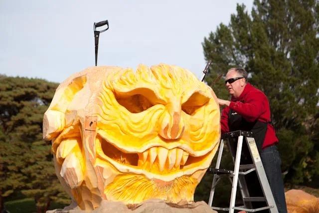 scott carving in 2010