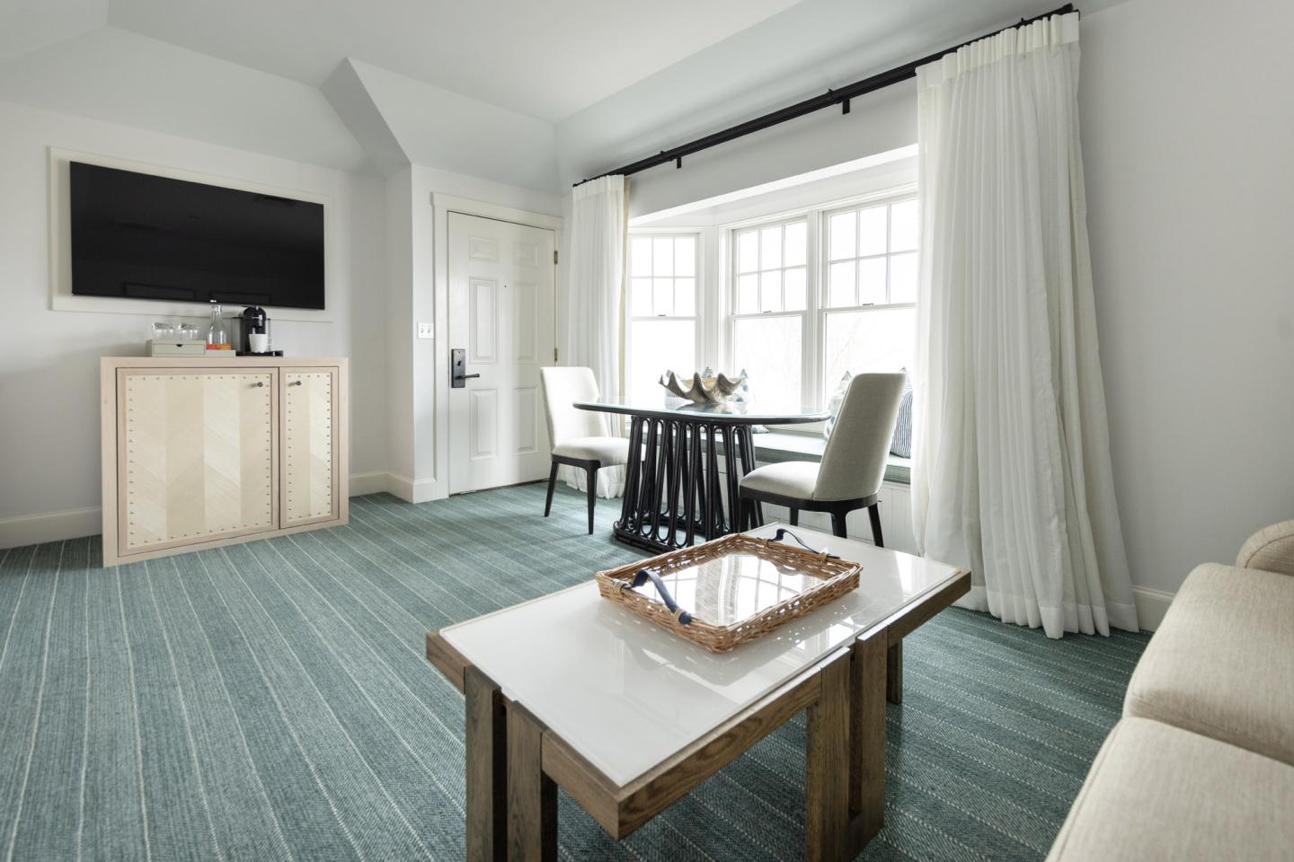 Deluxe Cottage Suite